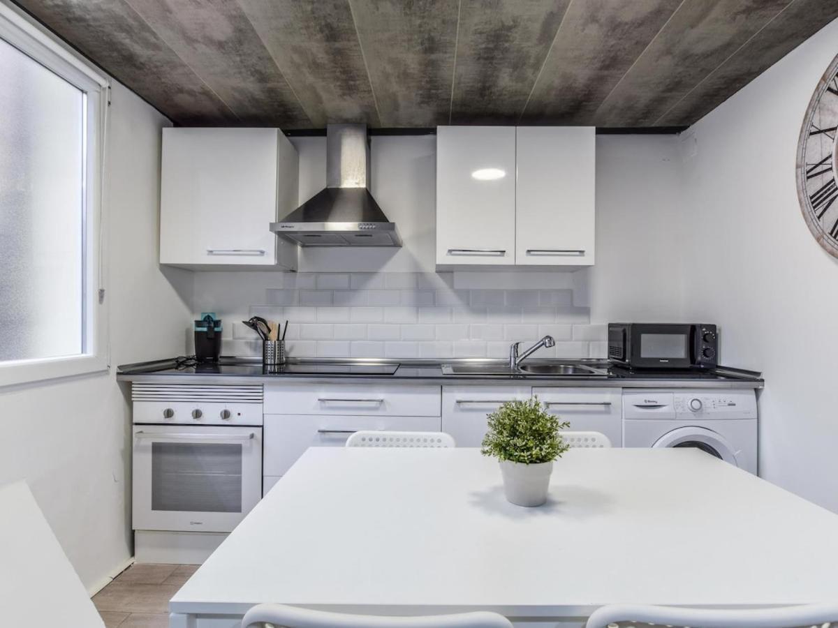 Appartamento Lofts Reformados En El Bernabeu Alquiler Temporal Madrid Esterno foto
