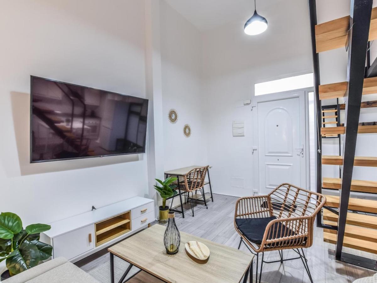 Appartamento Lofts Reformados En El Bernabeu Alquiler Temporal Madrid Esterno foto