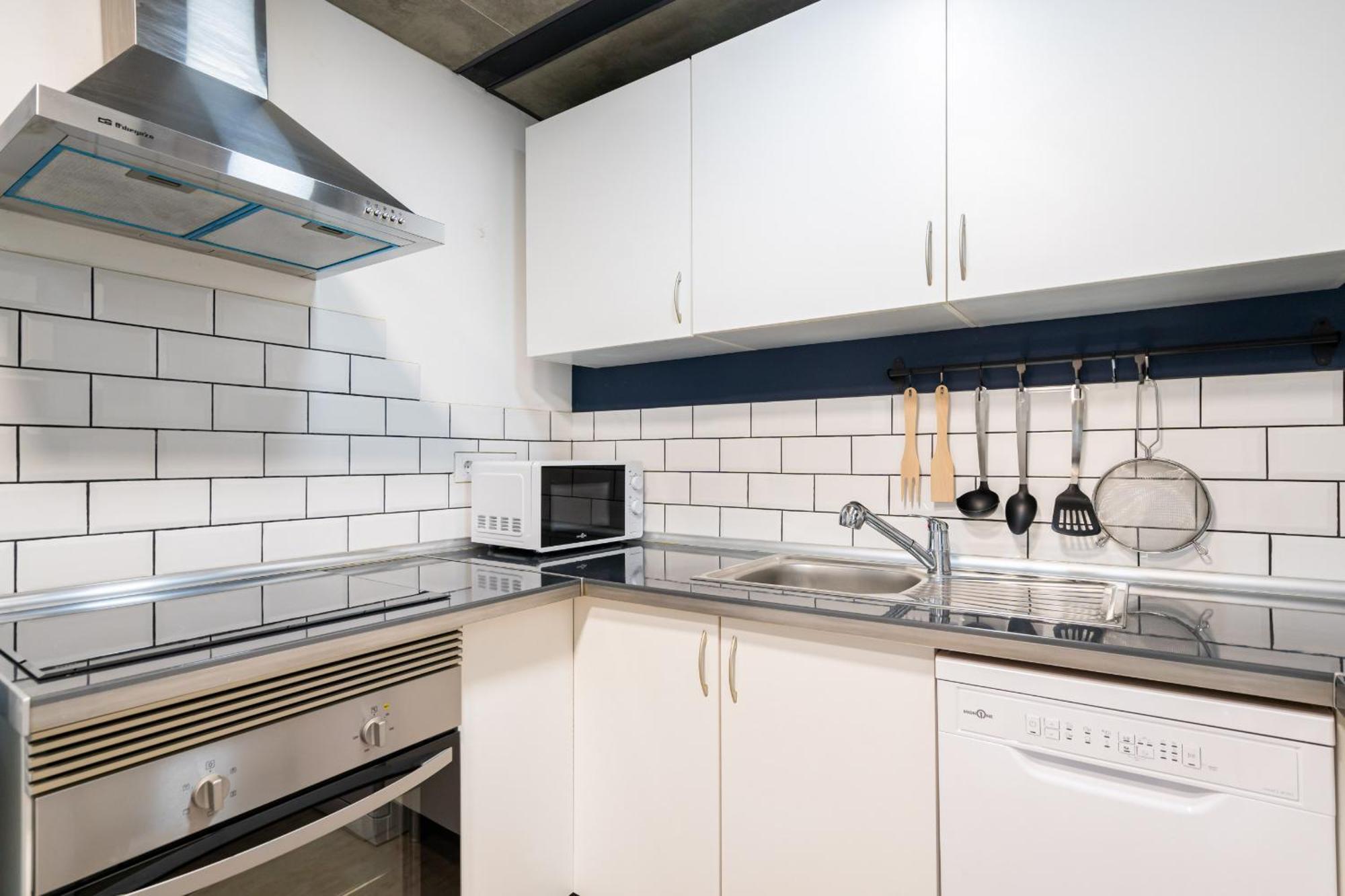 Appartamento Lofts Reformados En El Bernabeu Alquiler Temporal Madrid Esterno foto