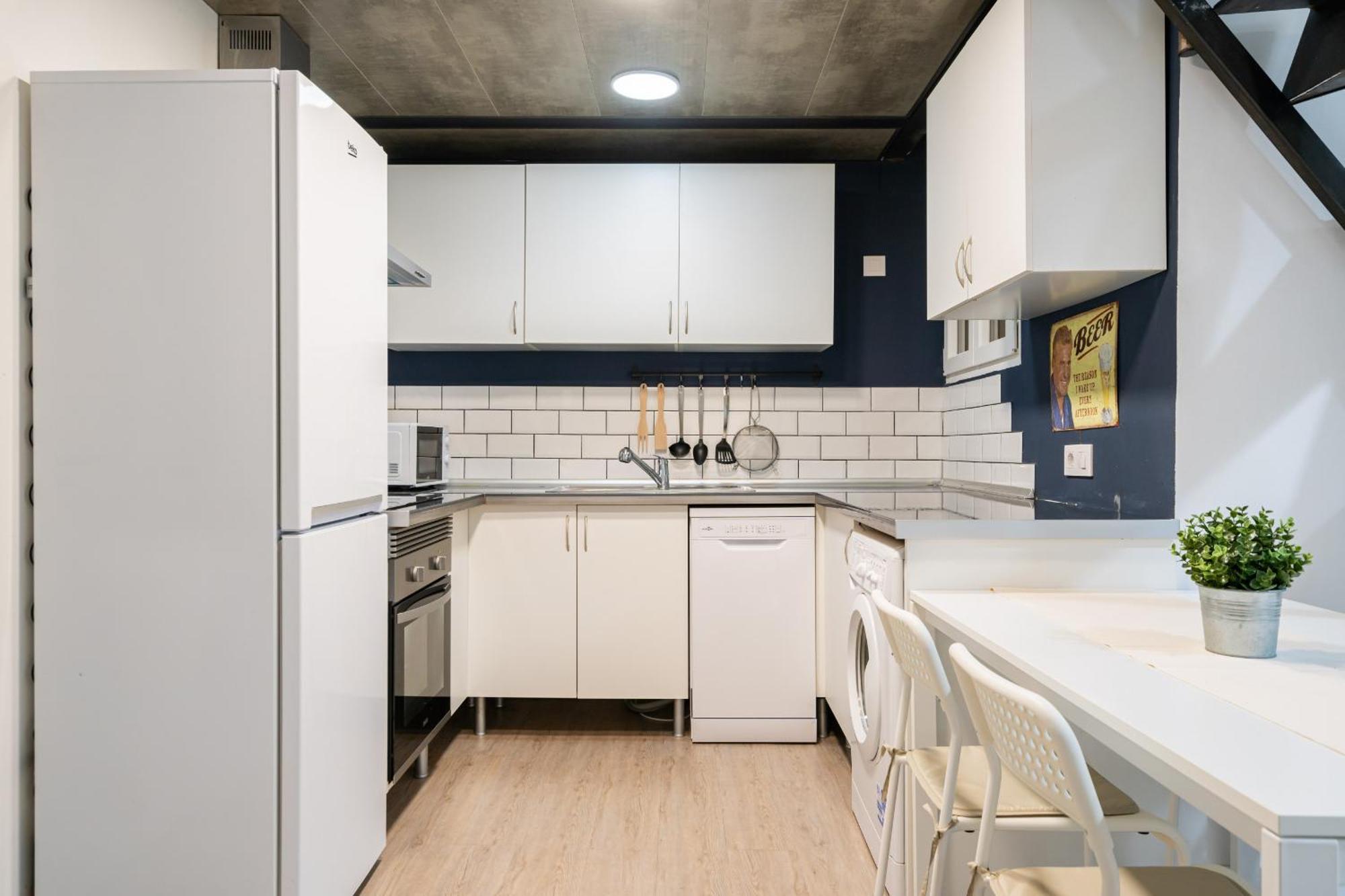 Appartamento Lofts Reformados En El Bernabeu Alquiler Temporal Madrid Esterno foto