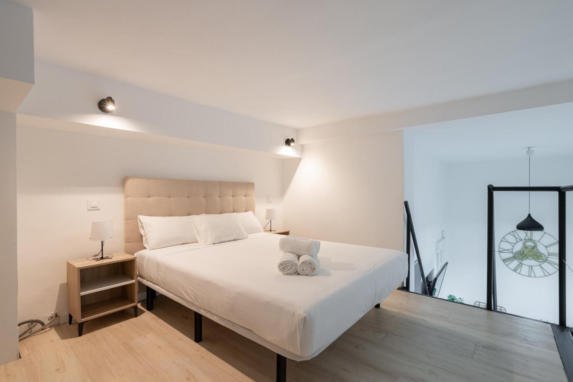 Appartamento Lofts Reformados En El Bernabeu Alquiler Temporal Madrid Esterno foto