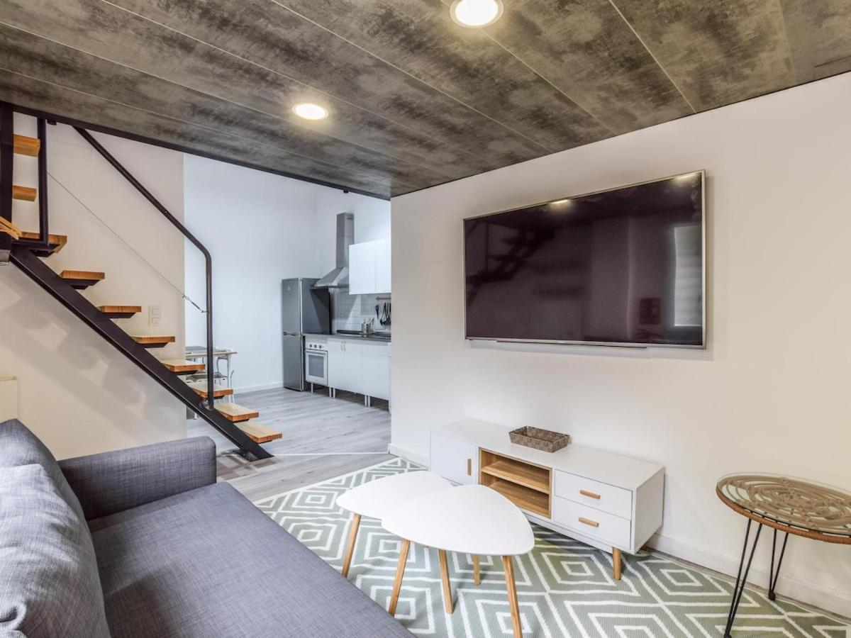 Appartamento Lofts Reformados En El Bernabeu Alquiler Temporal Madrid Esterno foto